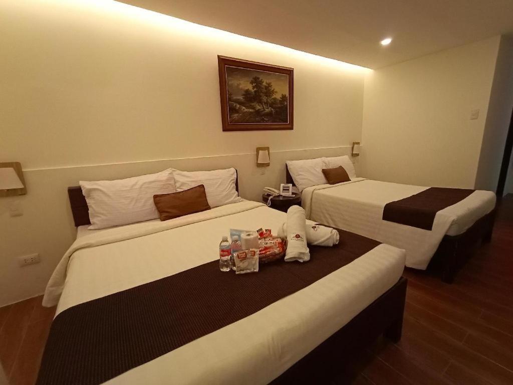 Hotel Asuncion Laoag Exterior foto